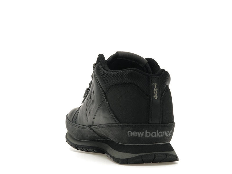 New Balance 754 Black Grey