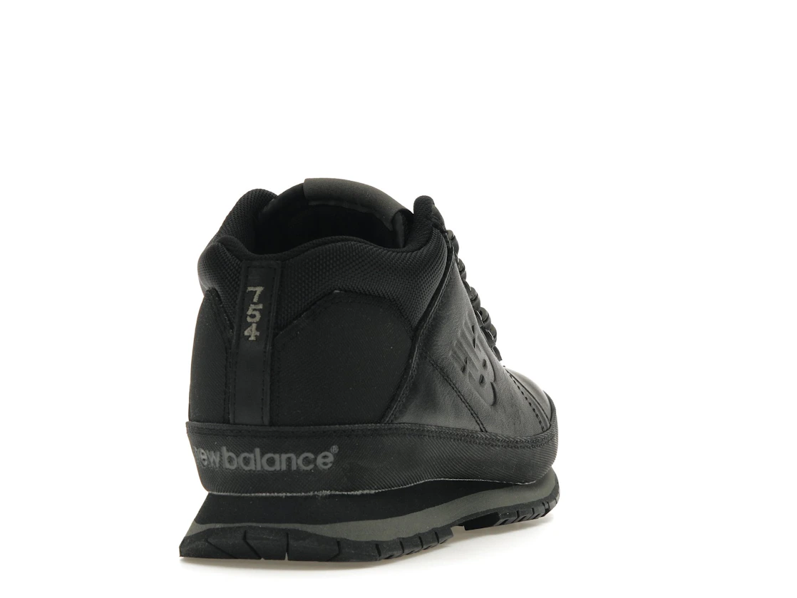 New Balance 754 Black Grey