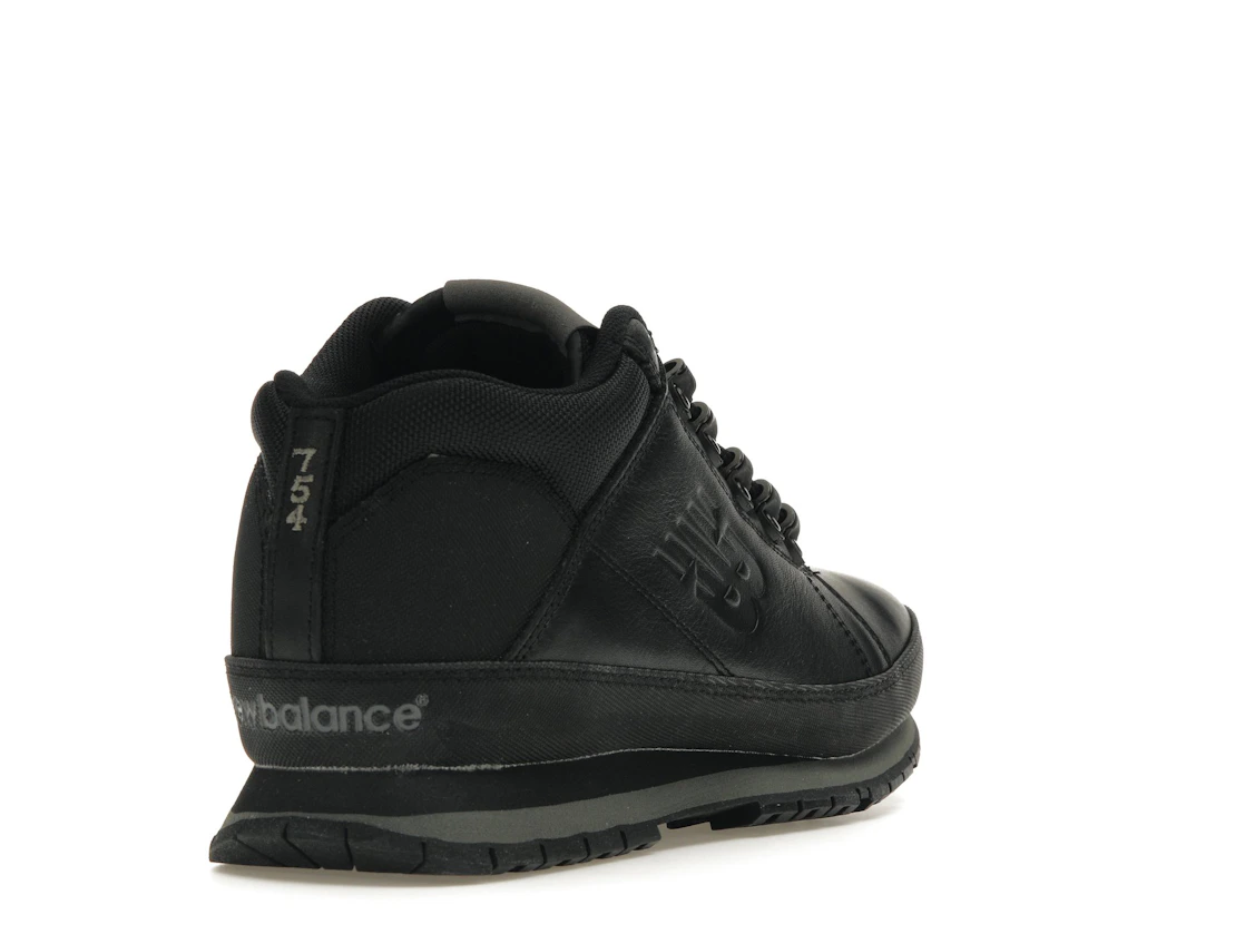 New Balance 754 Black Grey