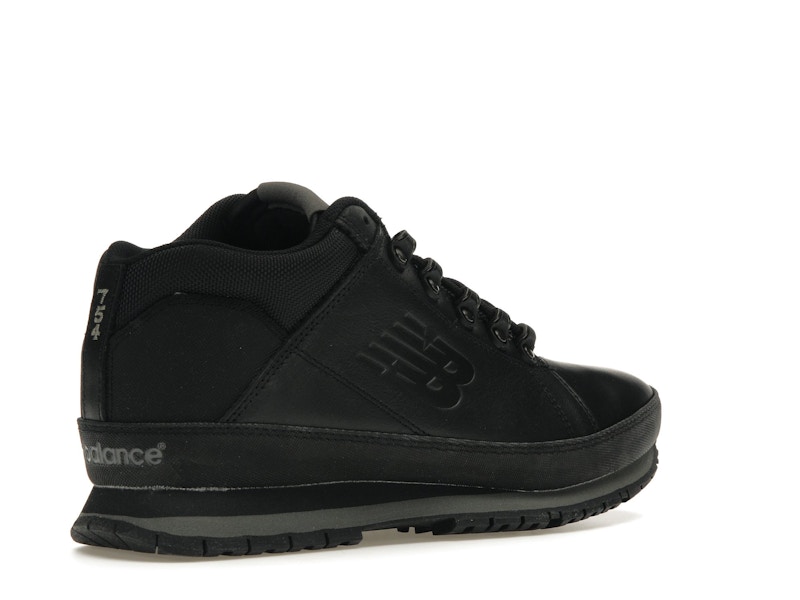 New Balance 754 Black Grey