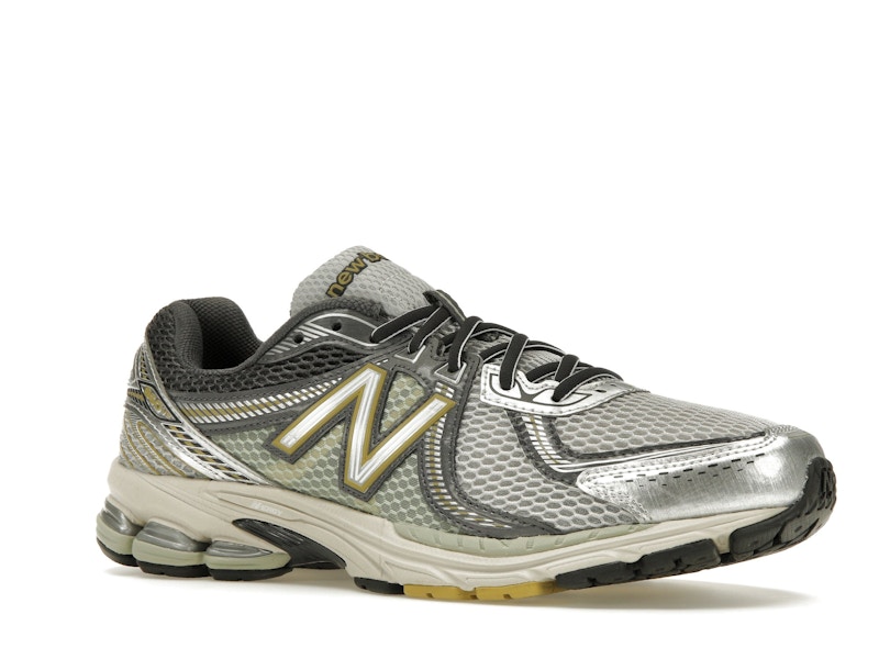 New Balance 860v2 Earth