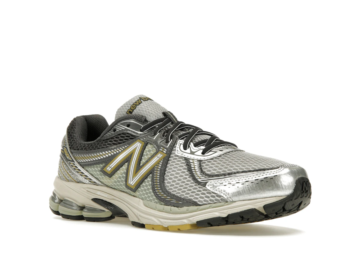 New Balance 860v2 Earth