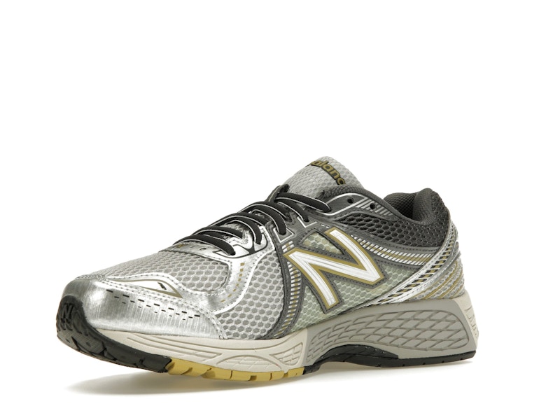 New Balance 860v2 Earth