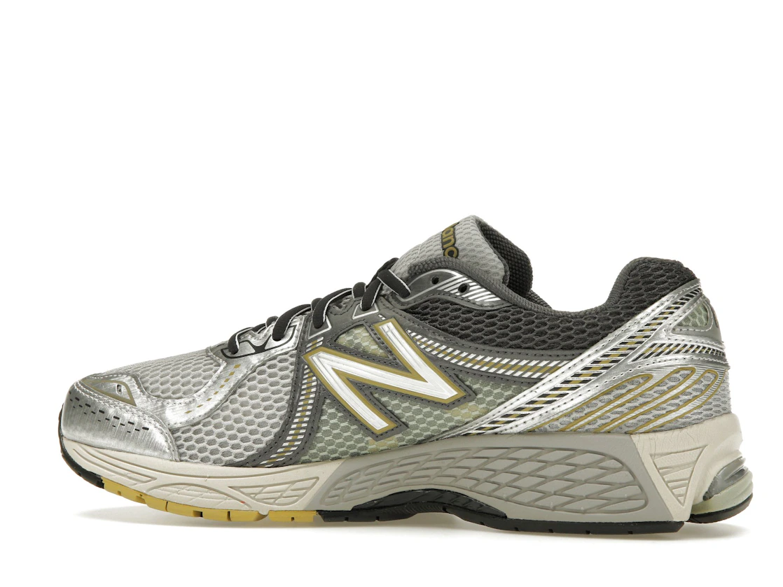 New Balance 860v2 Earth