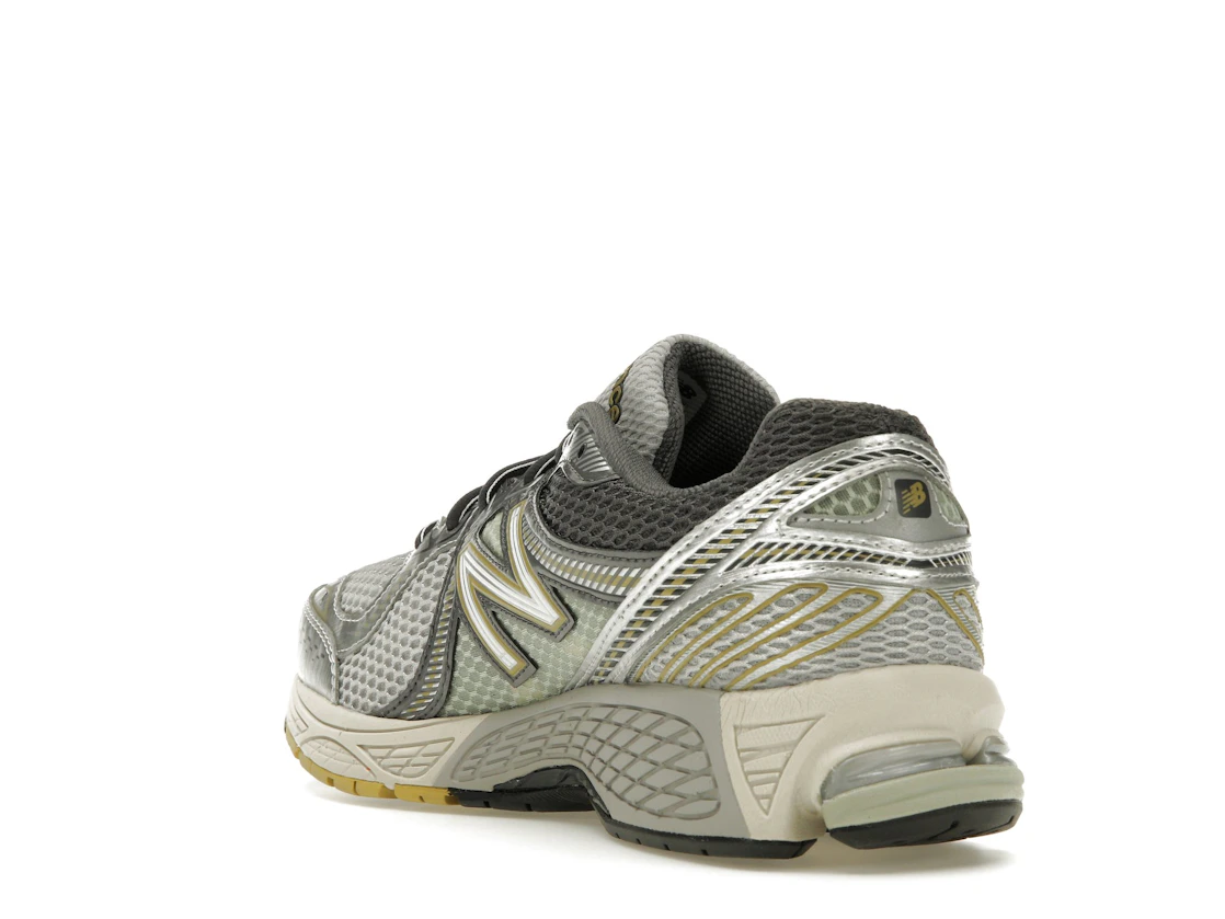 New Balance 860v2 Earth