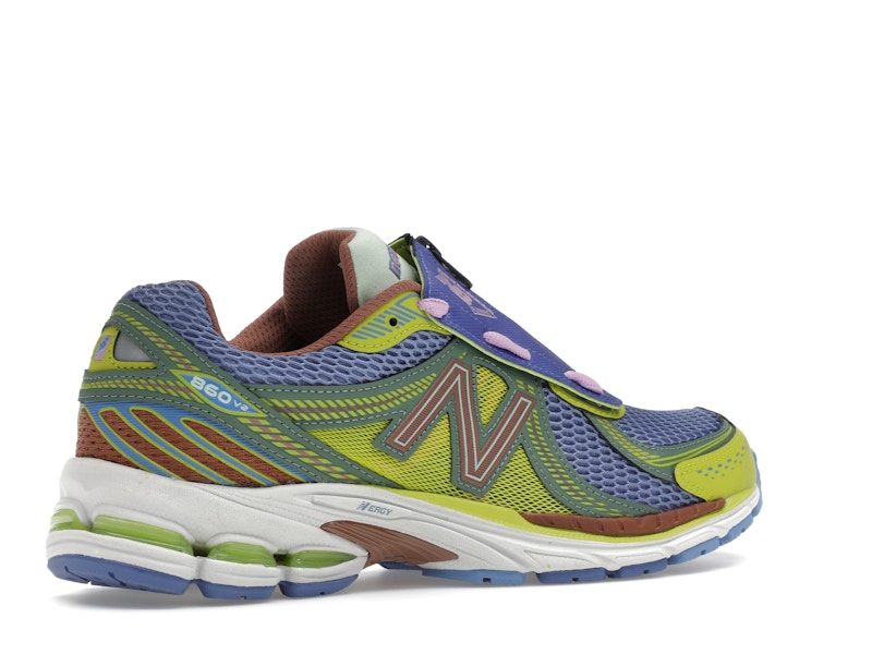 New Balance 860v2 Up There 2000's Tropes