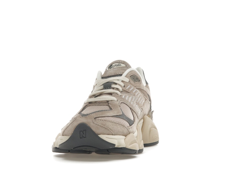 New Balance 9060 Driftwood Castlerock