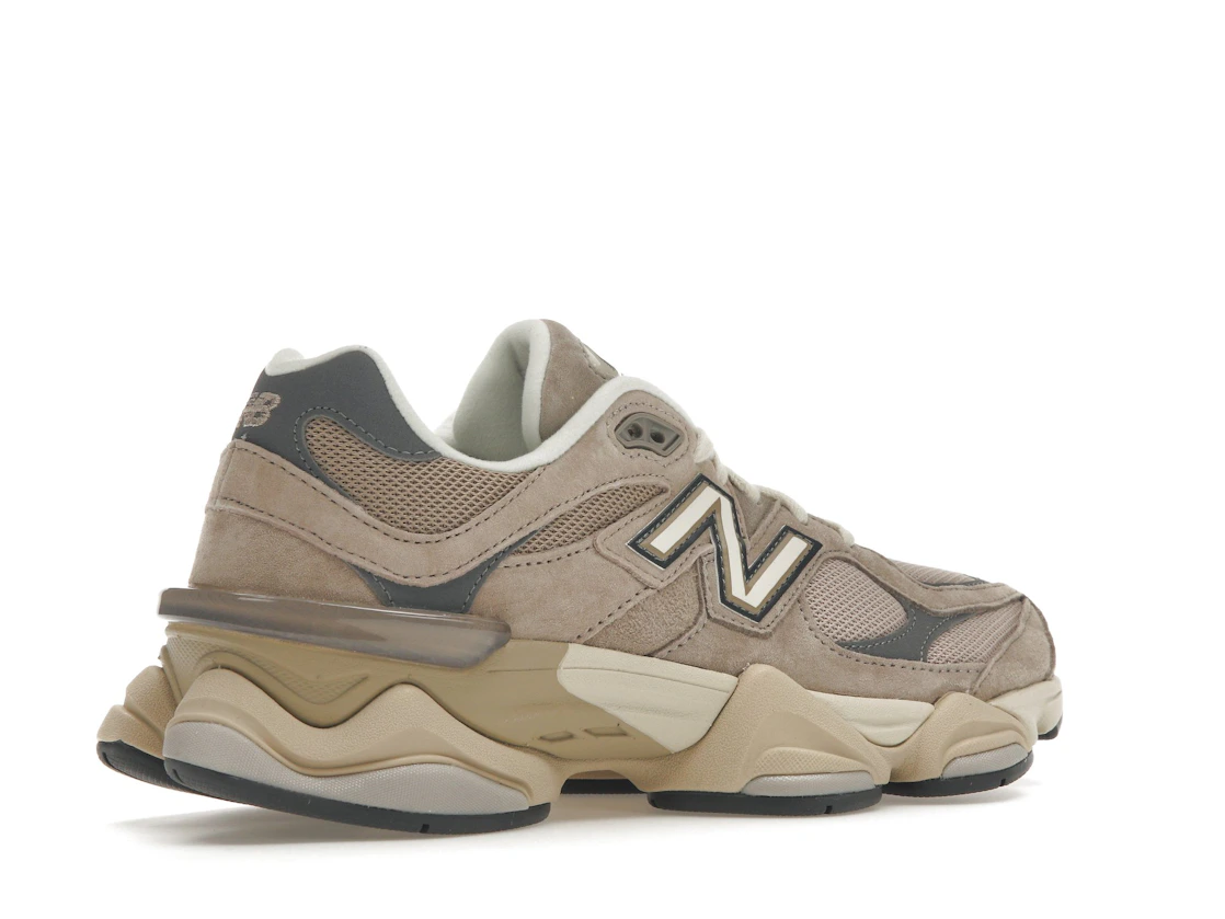 New Balance 9060 Driftwood Castlerock