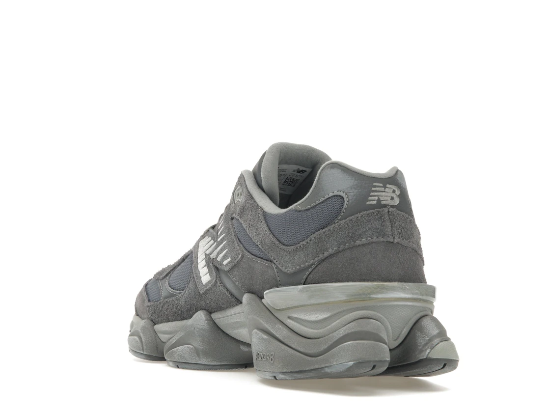 New Balance 9060 Magnet
