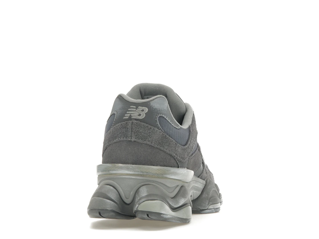 New Balance 9060 Magnet
