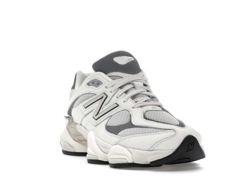 New Balance 9060 Sea Salt Castlerock