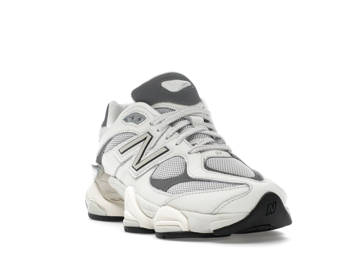 New Balance 9060 Sea Salt Castlerock