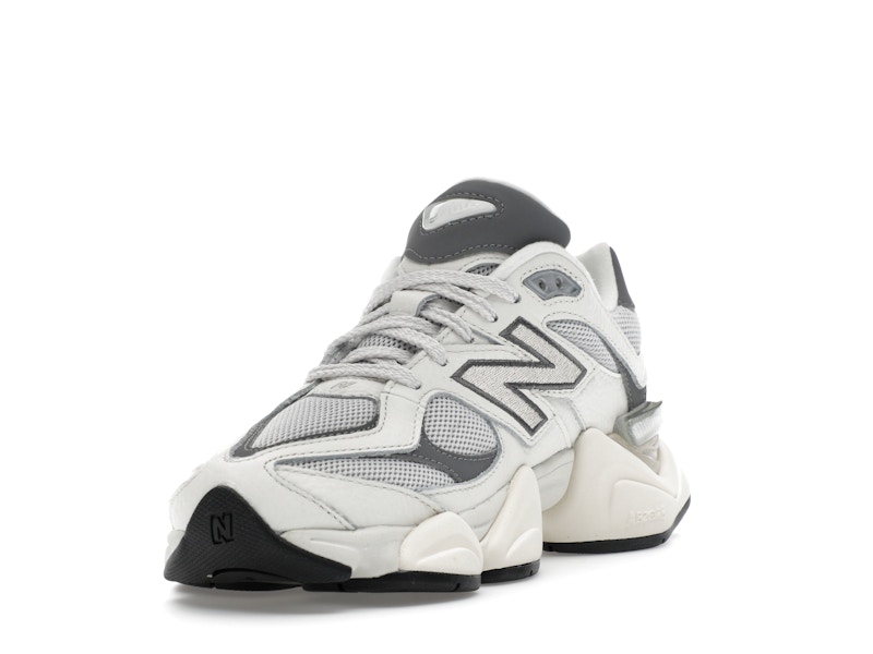 New Balance 9060 Sea Salt Castlerock