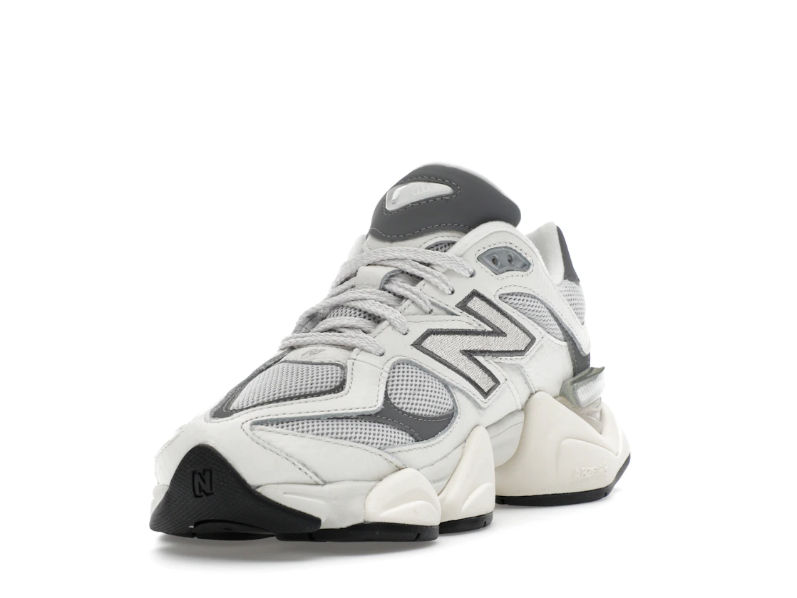 New Balance 9060 Sea Salt Castlerock