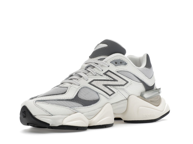 New Balance 9060 Sea Salt Castlerock