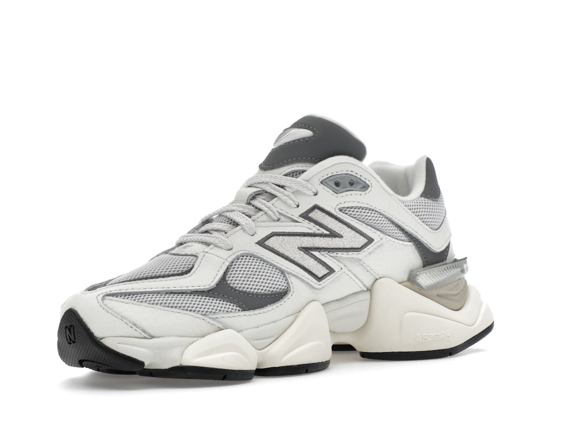 New Balance 9060 Sea Salt Castlerock