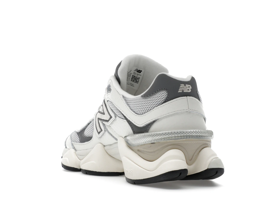 New Balance 9060 Sea Salt Castlerock