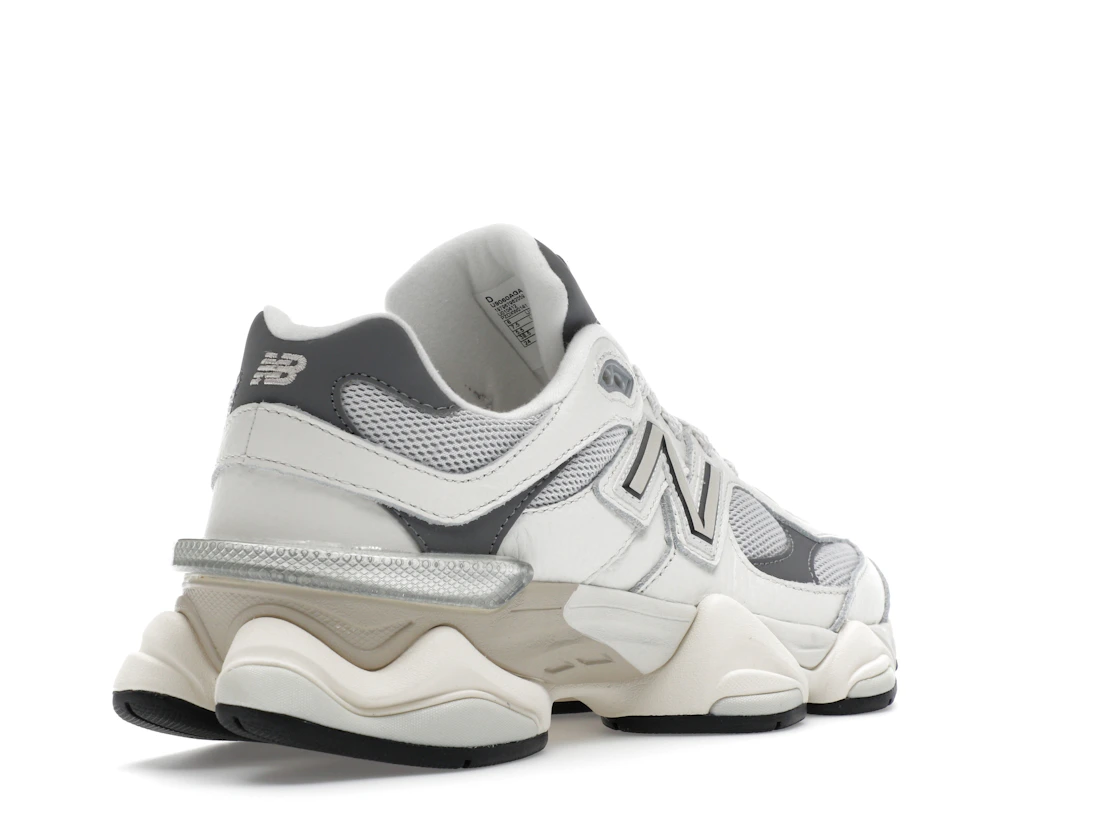 New Balance 9060 Sea Salt Castlerock