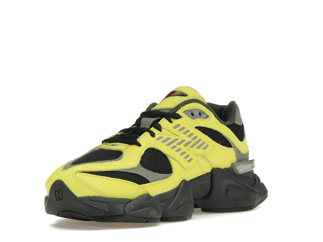 New Balance 9060 Tea Tree