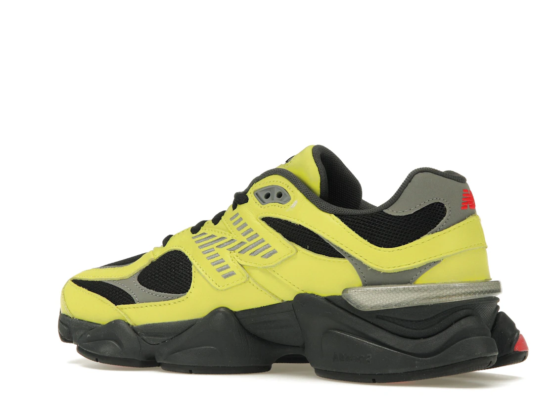 New Balance 9060 Tea Tree