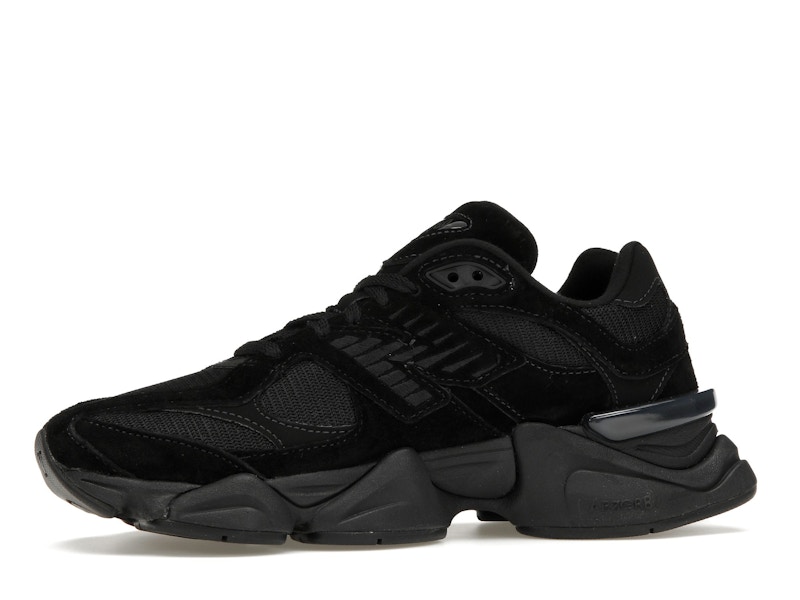 New Balance 9060 Triple Black