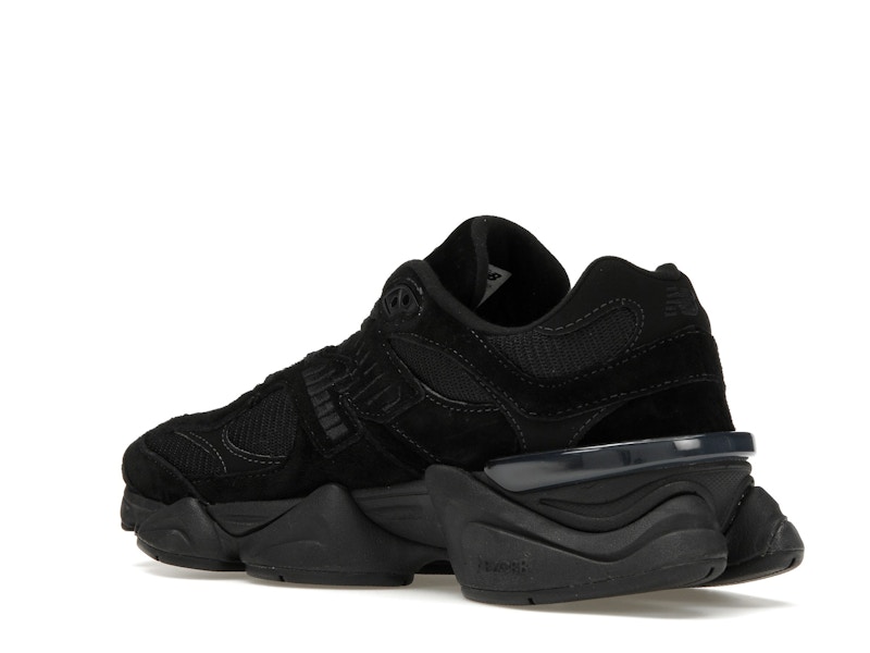New Balance 9060 Triple Black