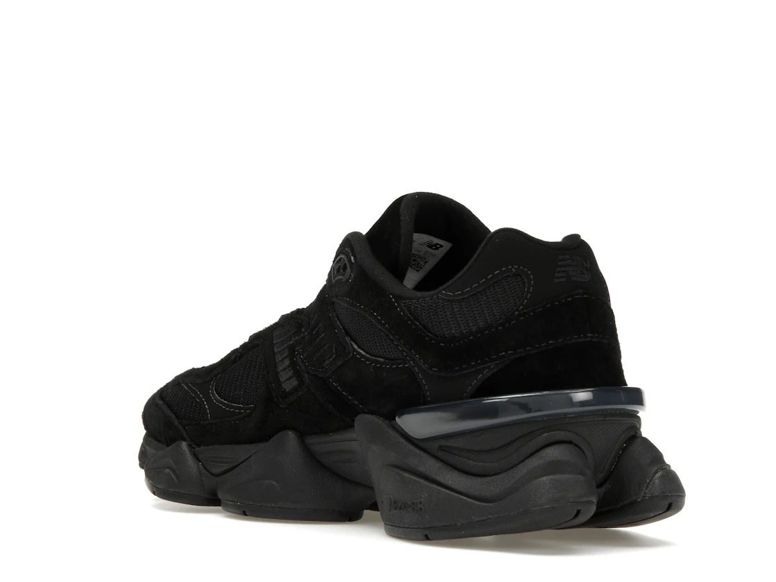 New Balance 9060 Triple Black