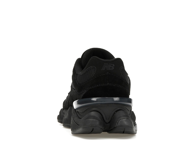 New Balance 9060 Triple Black