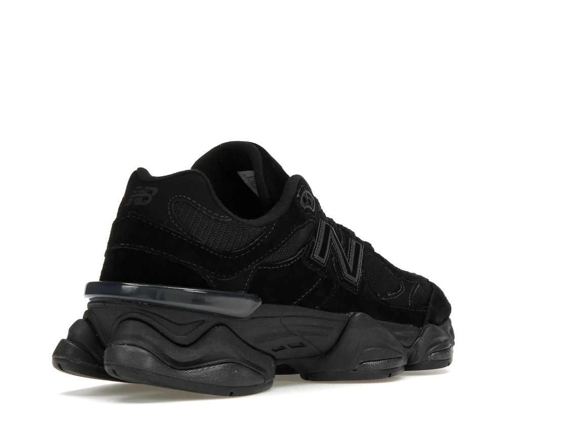 New Balance 9060 Triple Black