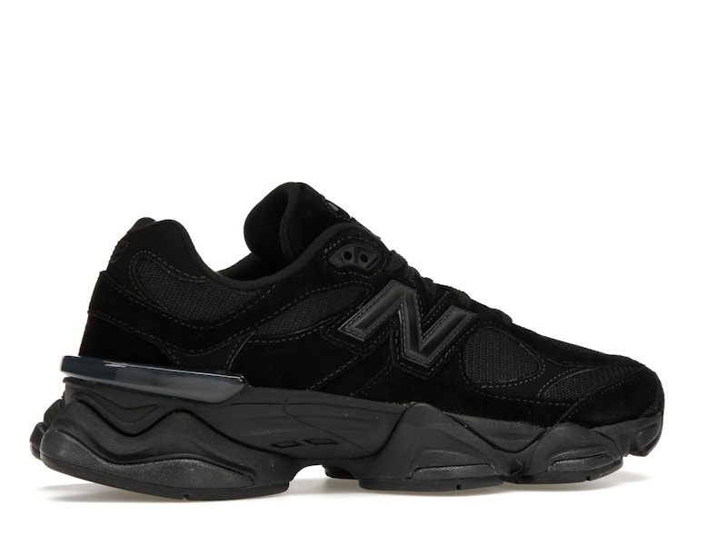 New Balance 9060 Triple Black