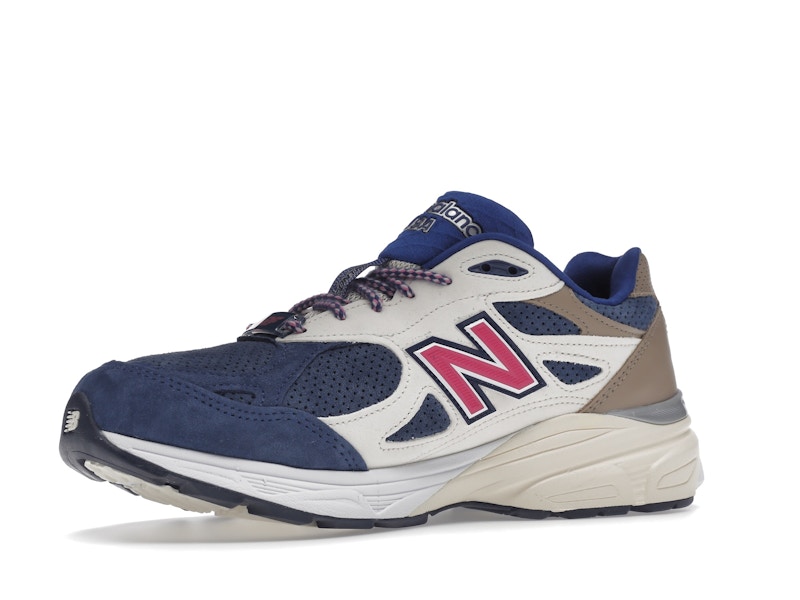 New Balance 990v3 MiUSA Kith Daytona (with Socks)