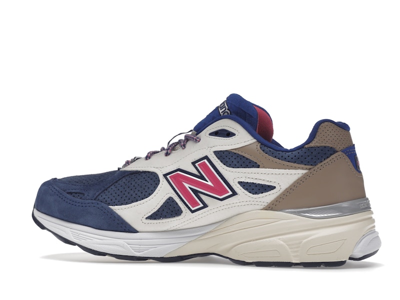 New Balance 990v3 MiUSA Kith Daytona (with Socks)