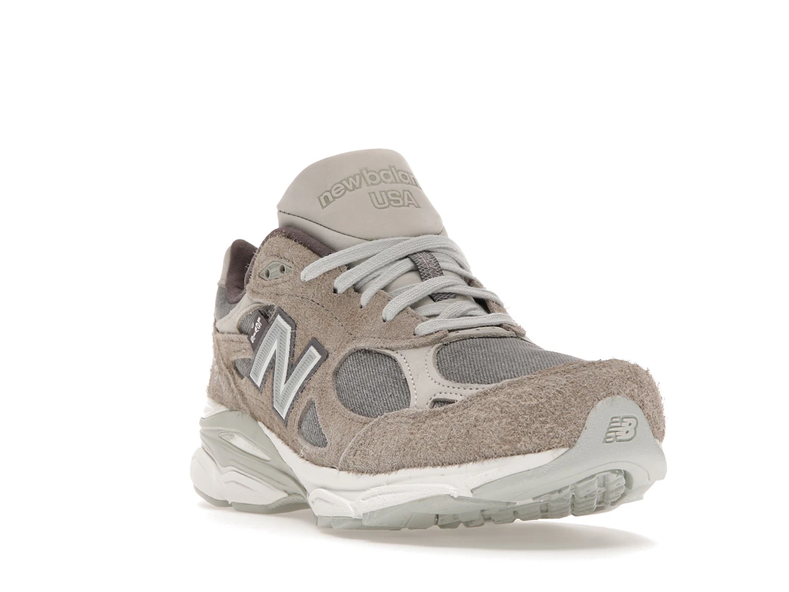 New Balance 990v3 MiUSA Levi's Elephant Skin