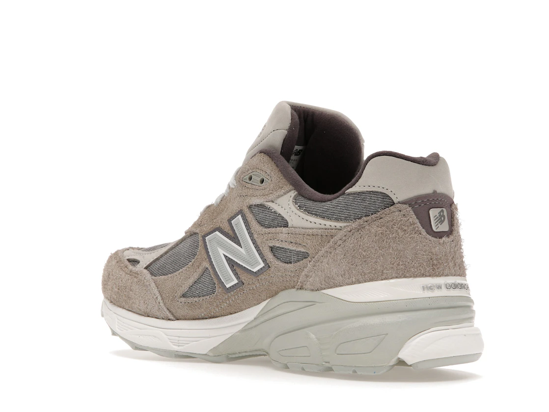 New Balance 990v3 MiUSA Levi's Elephant Skin