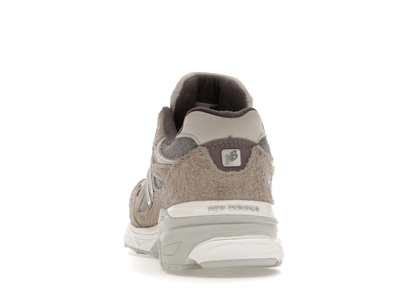 New Balance 990v3 MiUSA Levi's Elephant Skin