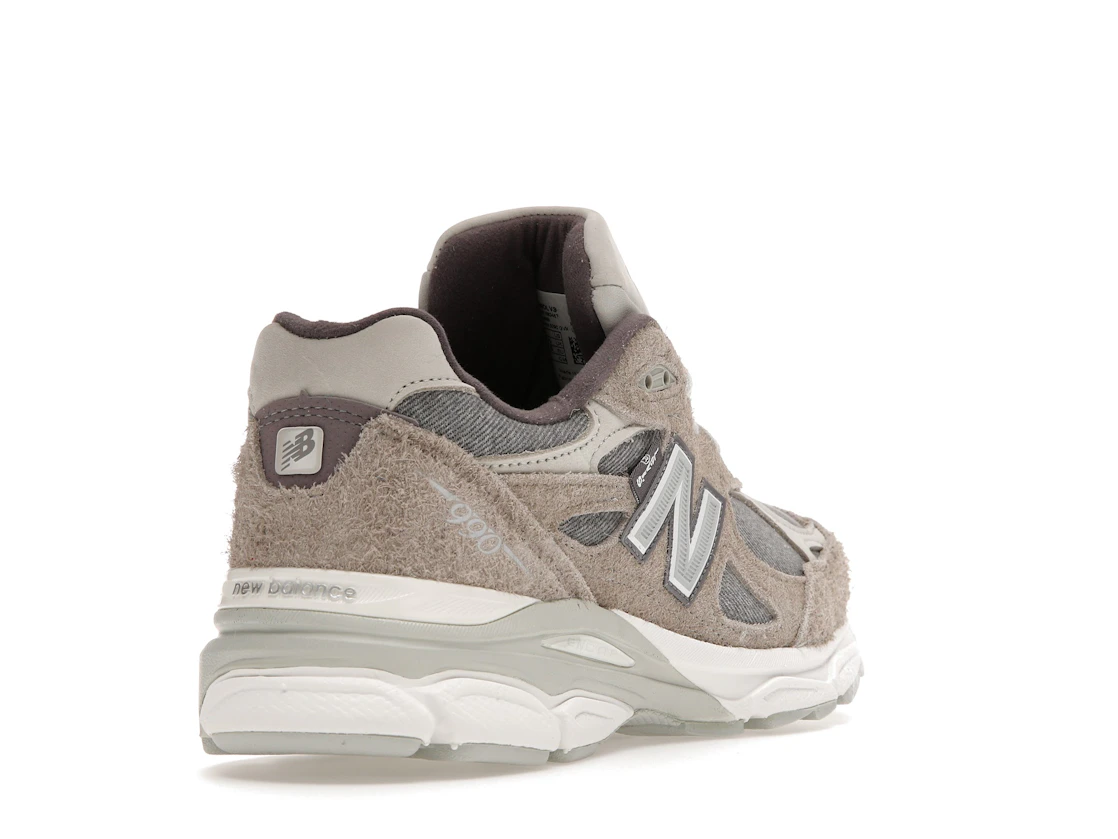 New Balance 990v3 MiUSA Levi's Elephant Skin