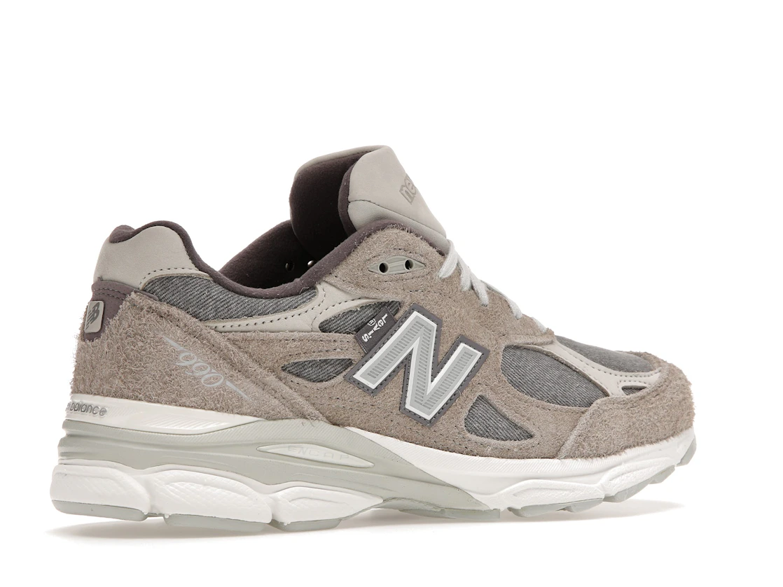 New Balance 990v3 MiUSA Levi's Elephant Skin