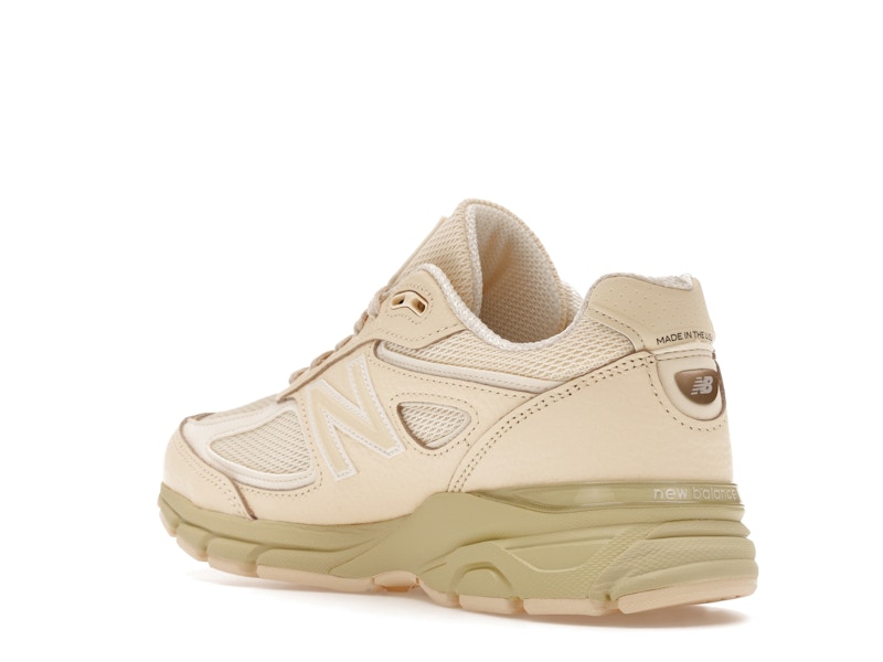 New Balance 990v4 MiUSA Macadamia Nut