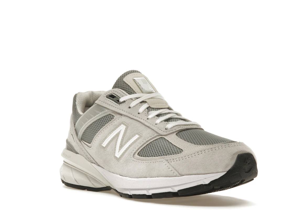 New Balance 990v5 Nimbus Cloud