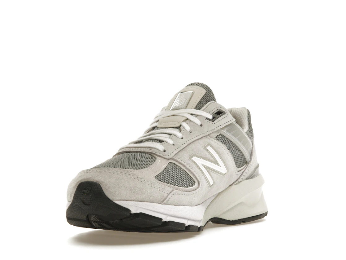 New Balance 990v5 Nimbus Cloud