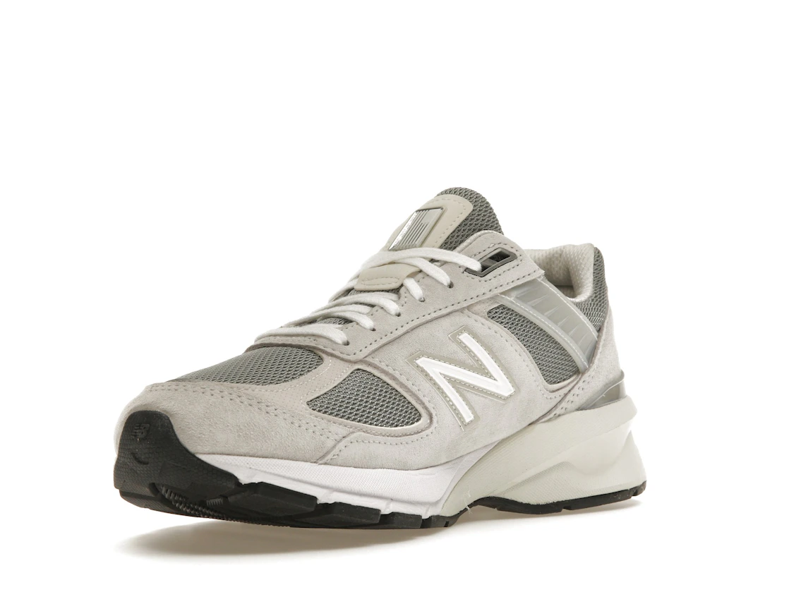 New Balance 990v5 Nimbus Cloud