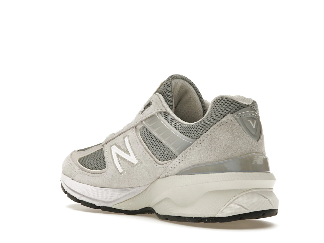 New Balance 990v5 Nimbus Cloud