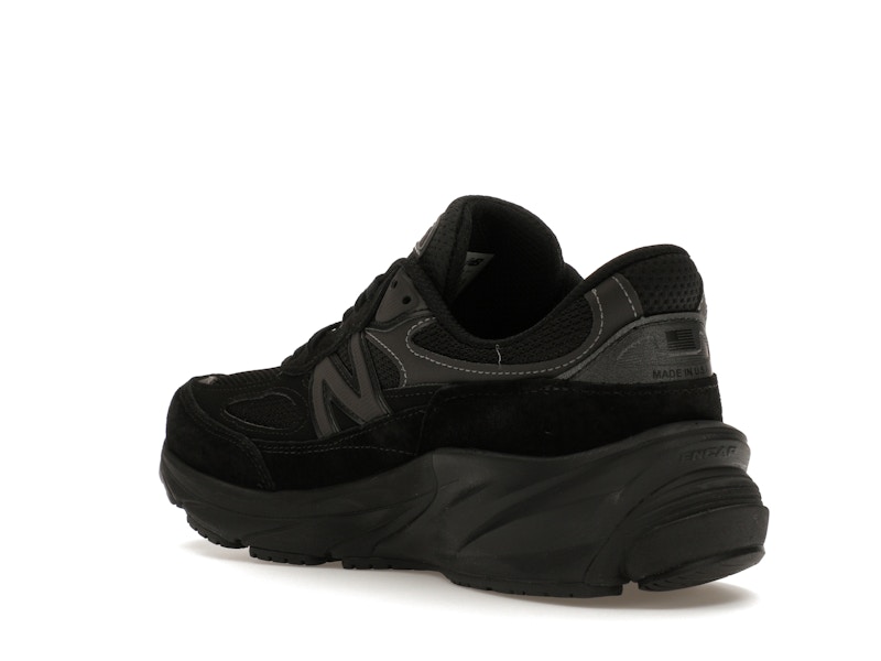 New Balance 990v6 Triple Black