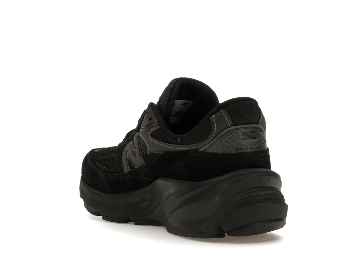 New Balance 990v6 Triple Black