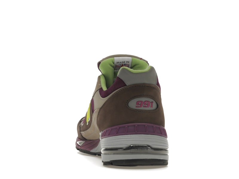 New Balance 991 Stray Rats Brown - 360° view 27