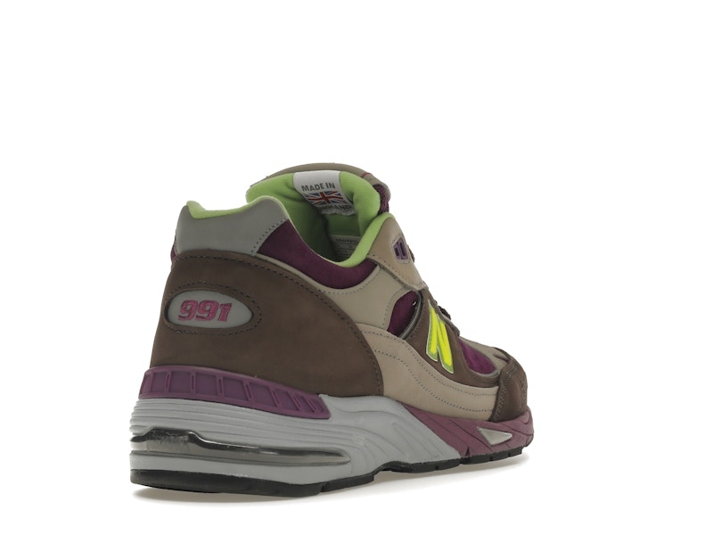 New Balance 991 Stray Rats Brown - 360° view 31