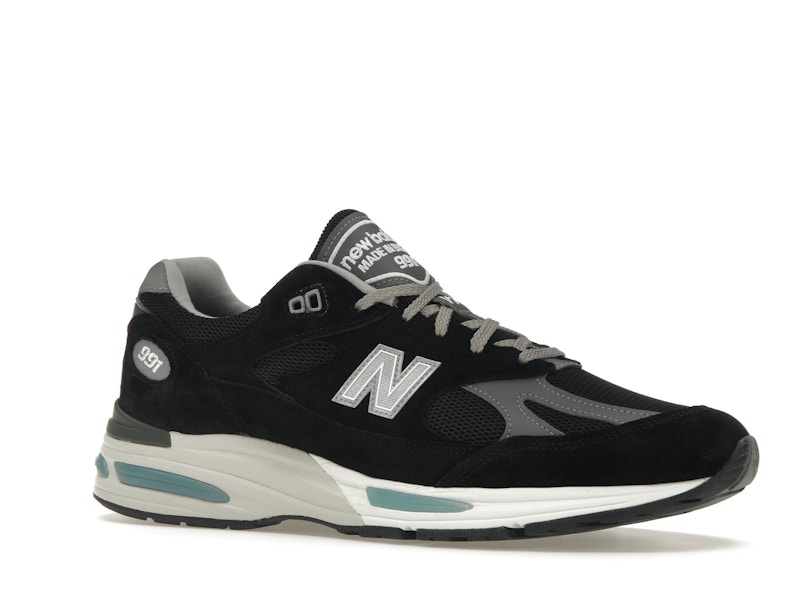 New Balance 991v2 MiUK Black Grey