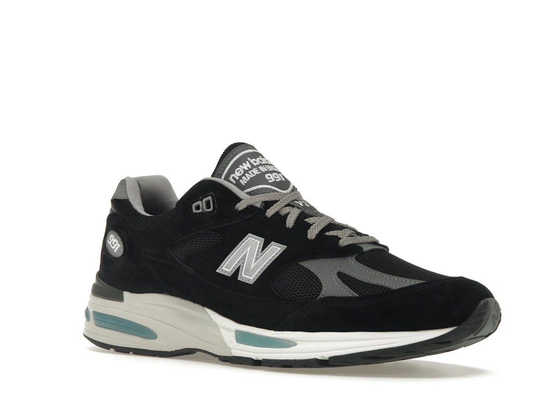 New Balance 991v2 MiUK Black Grey
