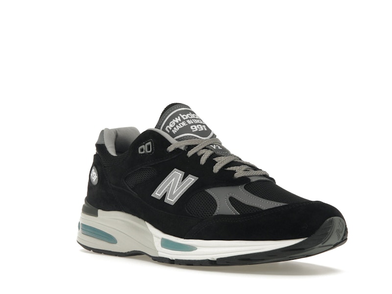 New Balance 991v2 MiUK Black Grey