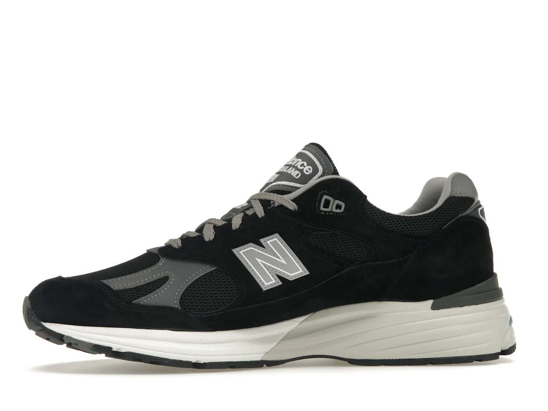 New Balance 991v2 MiUK Black Grey